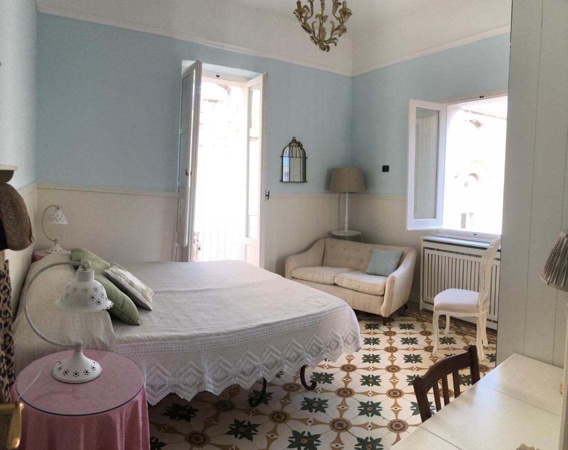 Piazzetta San Domenico Apartment Monopoli Bagian luar foto
