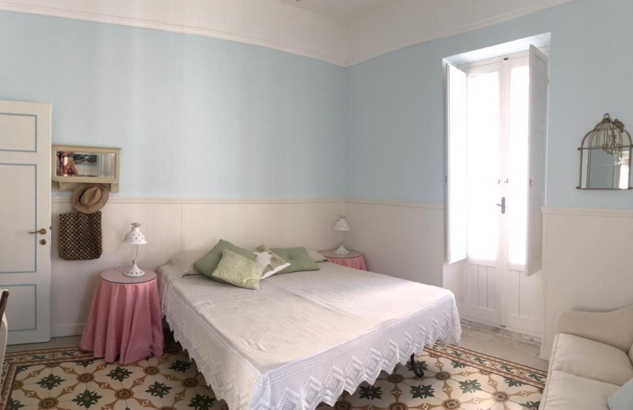 Piazzetta San Domenico Apartment Monopoli Bagian luar foto