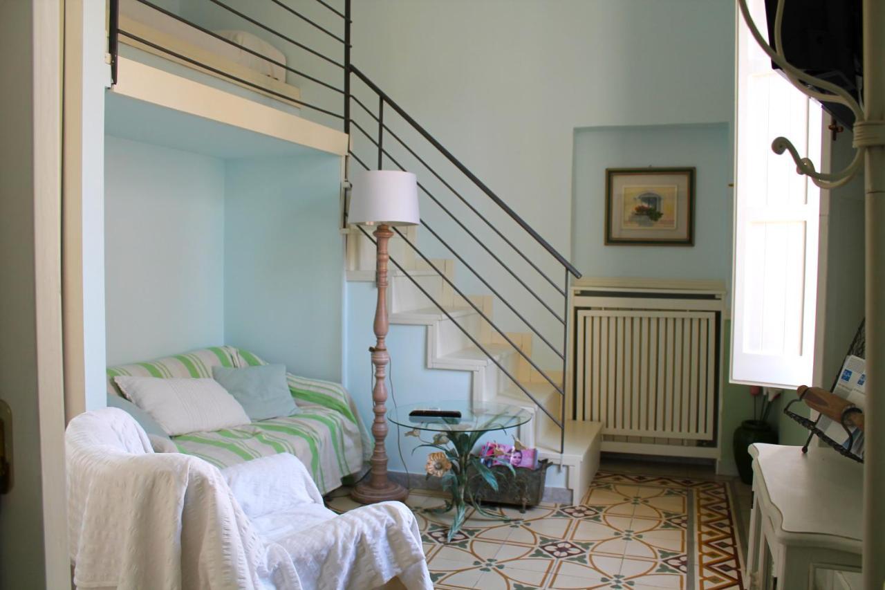 Piazzetta San Domenico Apartment Monopoli Bagian luar foto